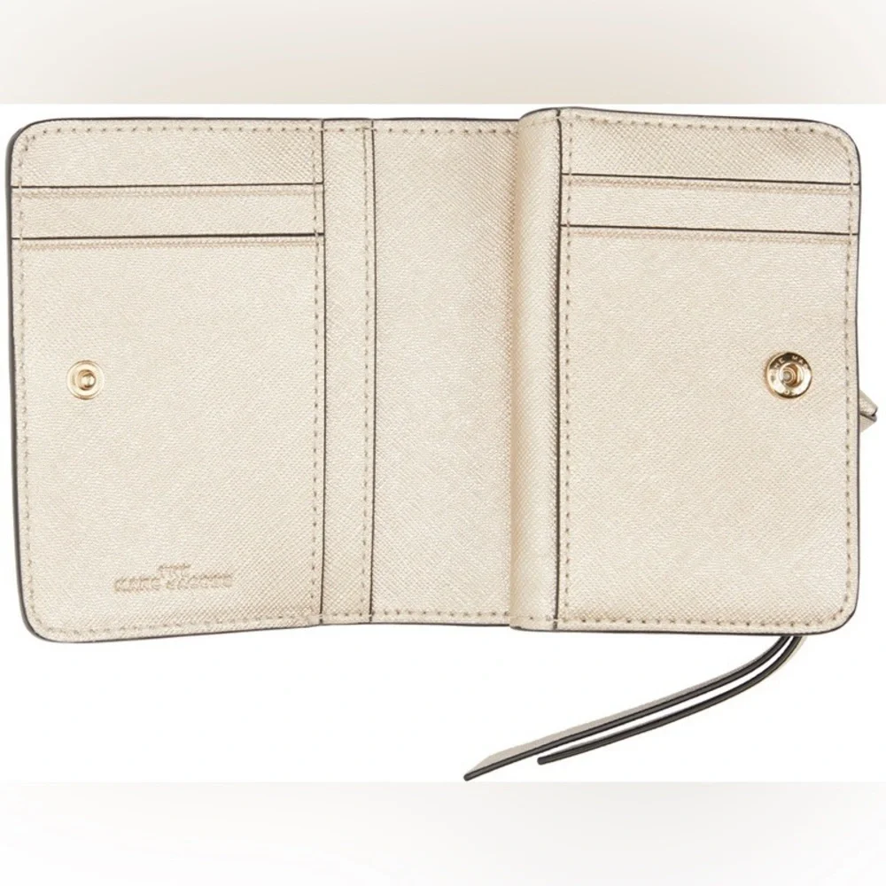 Marc Jacobs Silver & Gold Mini 'The Snapshot' Compact Wallet NWT - Picture 3 of 6